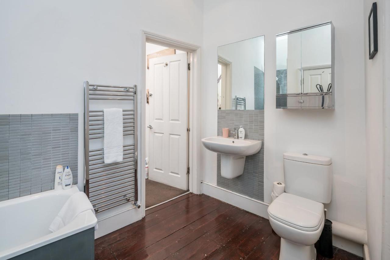 Victorian House 2 Bed/2 Bath Next To Barbican Tube * Londra